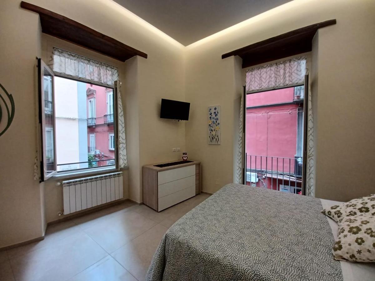Dimora Lazzarella Apartment Наполи Екстериор снимка