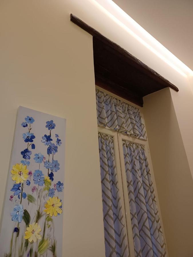 Dimora Lazzarella Apartment Наполи Екстериор снимка